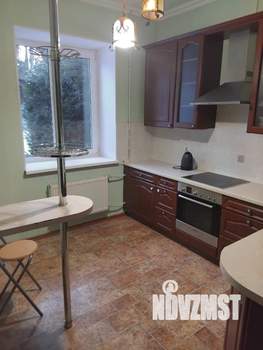 Таунхаус 300м², 2-этажный, на длительный срок, 