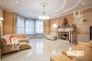 Дом 950м², 4-этажный, на длительный срок, 