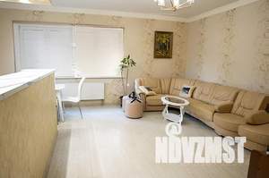 Дом 420м&sup2;, 2-этажный, посуточно, 