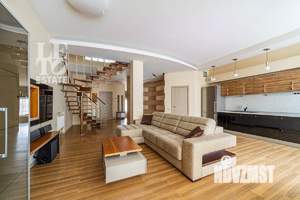 Таунхаус 187м², 3-этажный, на длительный срок, 