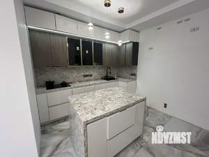 Дом 200м², 2-этажный, на длительный срок, 