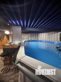 Коттедж 500м&sup2;, 3-этажный, на длительный срок, 