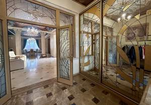 Дом 650м², 3-этажный, на длительный срок, 