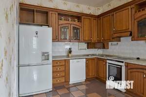 Коттедж 550м², 4-этажный, на длительный срок, 