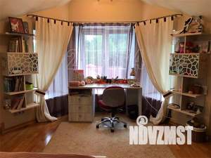 Коттедж 560м², 3-этажный, на длительный срок, 