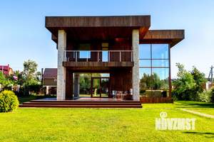 Дом 550м², 2-этажный, посуточно, 