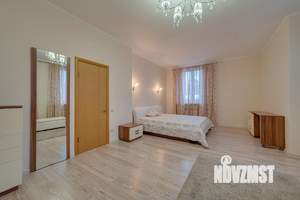 Коттедж 300м², 3-этажный, на длительный срок, 