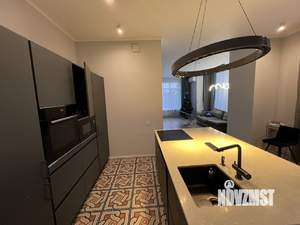 Дом 400м², 3-этажный, на длительный срок, 