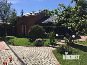 Дом 560м², 3-этажный, на длительный срок, 