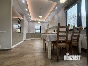 Коттедж 220м², 2-этажный, на длительный срок, 