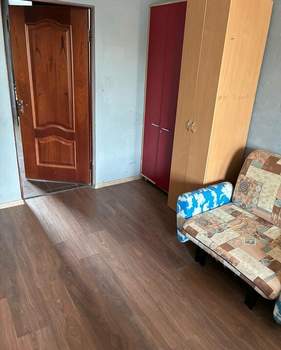 Дом 300м&sup2;, 3-этажный, на длительный срок, 