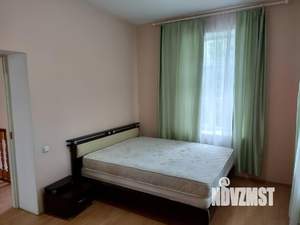 Дом 180м², 2-этажный, на длительный срок, 