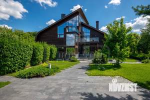 Дом 1200м², 3-этажный, посуточно, 