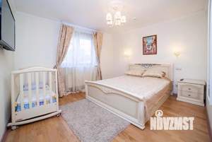 Дом 950м&sup2;, 3-этажный, посуточно, 