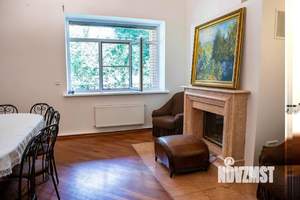 Дом 430м&sup2;, 3-этажный, на длительный срок, 