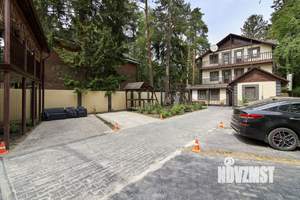 Коттедж 42м², 3-этажный, на длительный срок, 