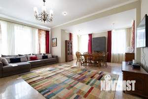Дом 550м², 2-этажный, посуточно, 