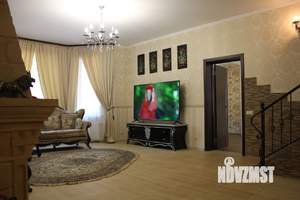 Коттедж 205м&sup2;, 2-этажный, на длительный срок, 