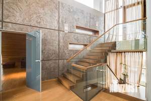 Дом 1128м&sup2;, 4-этажный, посуточно, 