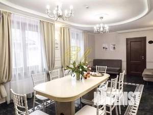 Дом 930м², 2-этажный, посуточно, 