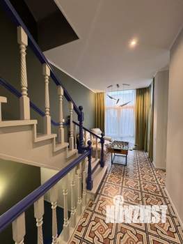 Дом 400м², 3-этажный, на длительный срок, 