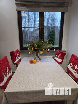 Коттедж 220м&sup2;, 2-этажный, на длительный срок, 