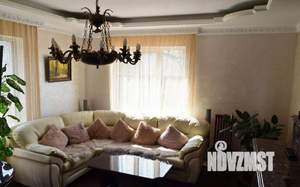 Коттедж 200м², 2-этажный, на длительный срок, 