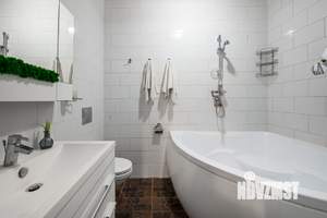 Коттедж 304м², 3-этажный, на длительный срок, 