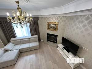 Дом 330м², 3-этажный, на длительный срок, 