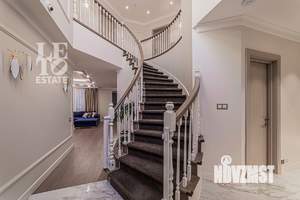 Дом 680м², 3-этажный, на длительный срок, 