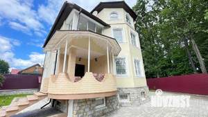 Коттедж 360м&sup2;, 3-этажный, на длительный срок, 