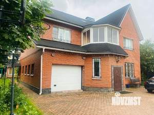 Дом 298м&sup2;, 3-этажный, на длительный срок, 