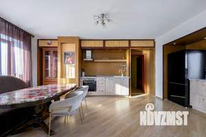 Дом 315м², 2-этажный, посуточно, 