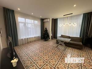 Дом 400м², 3-этажный, на длительный срок, 