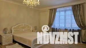 Дом 680м², 3-этажный, на длительный срок, 