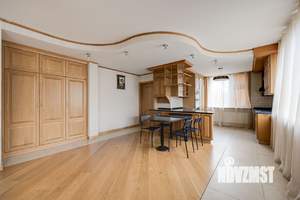 Дом 135м², 2-этажный, на длительный срок, 