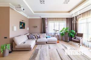 Дом 300м², 2-этажный, на длительный срок, 