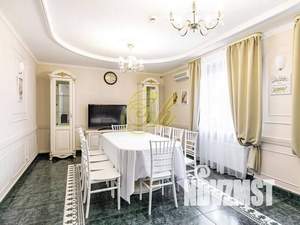 Дом 960м², 3-этажный, посуточно, 