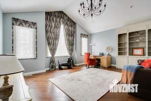 Дом 350м², 2-этажный, на длительный срок, 