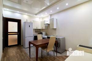 Коттедж 42м², 3-этажный, на длительный срок, 