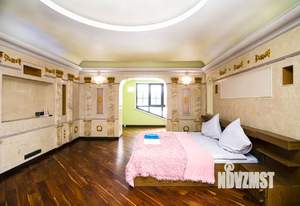 Дом 1000м², 4-этажный, посуточно, 