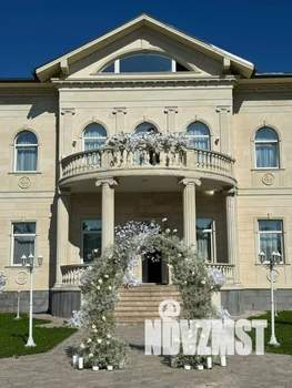 Дом 1350м², 3-этажный, посуточно, 