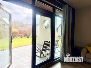 Коттедж 220м², 2-этажный, на длительный срок, 