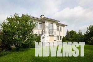 Дом 600м², 2-этажный, посуточно, 