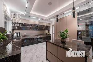 Дом 680м², 3-этажный, на длительный срок, 