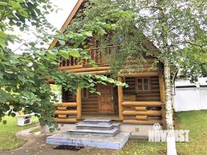 Дом 270м², 3-этажный, на длительный срок, 