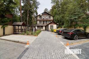 Коттедж 42м², 3-этажный, на длительный срок, 