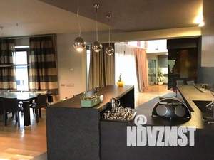 Дом 1147м&sup2;, 3-этажный, посуточно, 