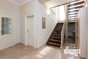 Дом 550м², 2-этажный, посуточно, 