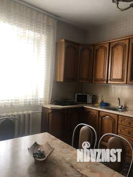 Дом 350м², 3-этажный, посуточно, 